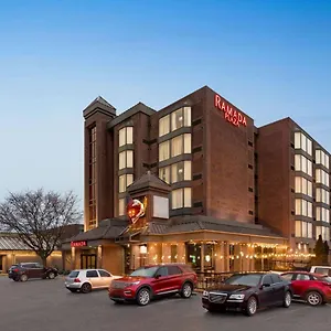 Hotel Ramada Plaza By Wyndham, Niagara Falls