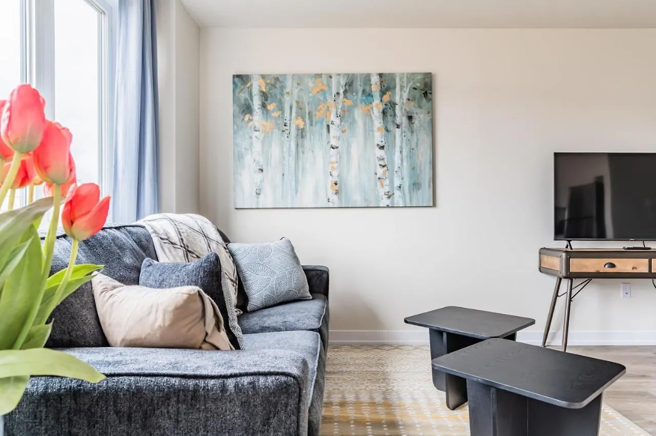 Luxury Townhouse Close To Fairview Casino In Niagara Falls Villa Holiday home
