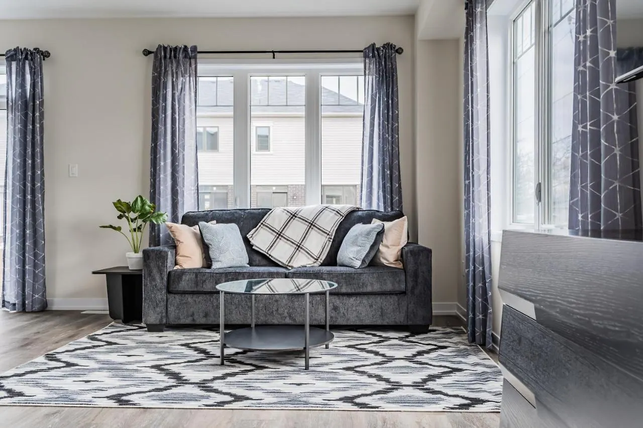Luxury Townhouse Close To Fairview Casino In Niagara Falls Villa 0*,  Canada