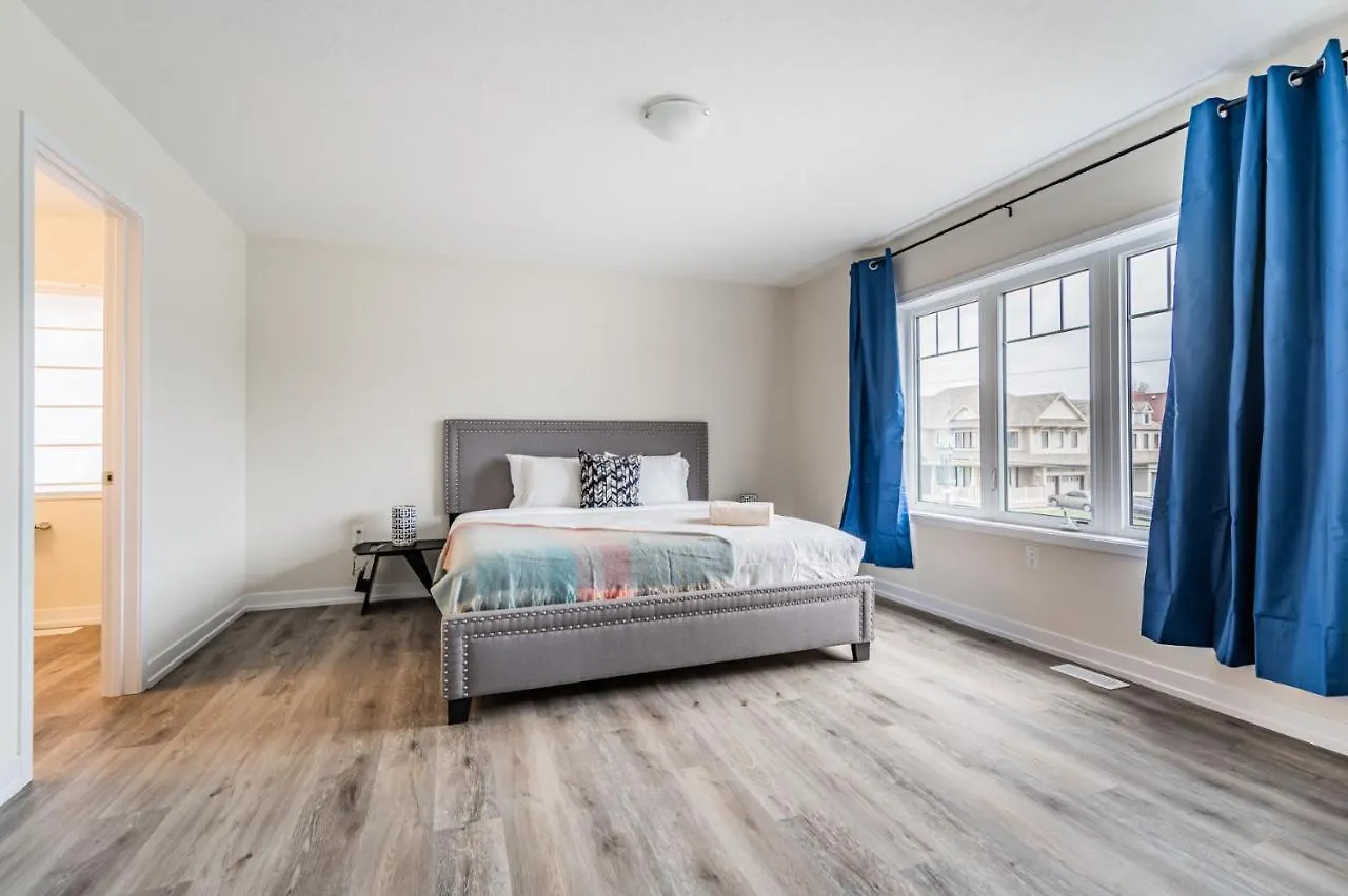 Luxury Townhouse Close To Fairview Casino In Niagara Falls Villa