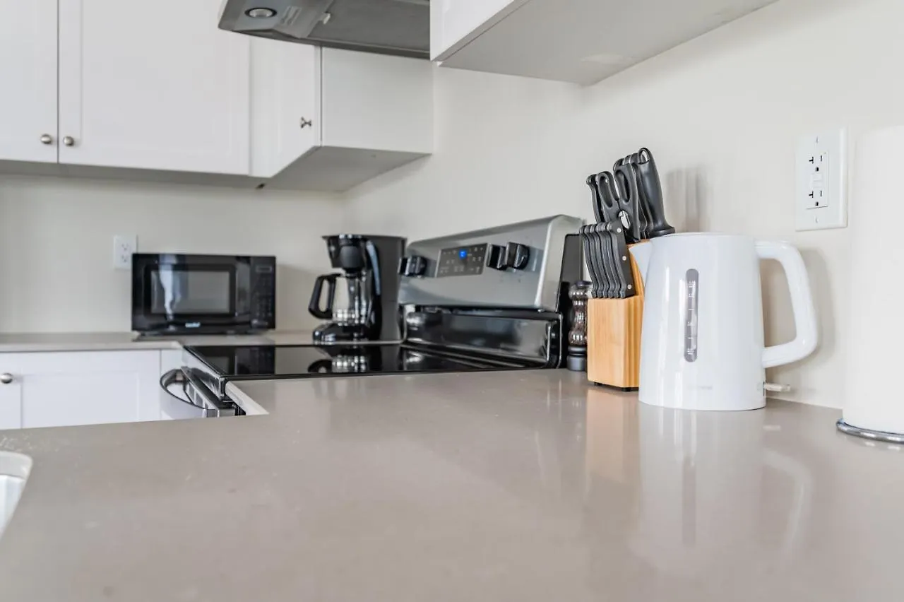 Luxury Townhouse Close To Fairview Casino In Niagara Falls Villa