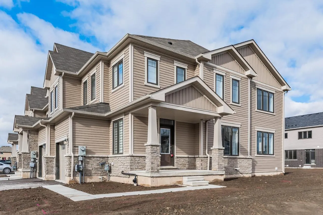 Luxury Townhouse Close To Fairview Casino In Niagara Falls Villa Canada