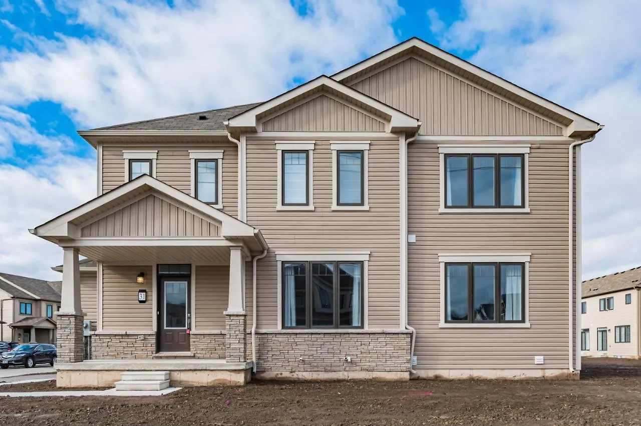 Luxury Townhouse Close To Fairview Casino In Niagara Falls Villa