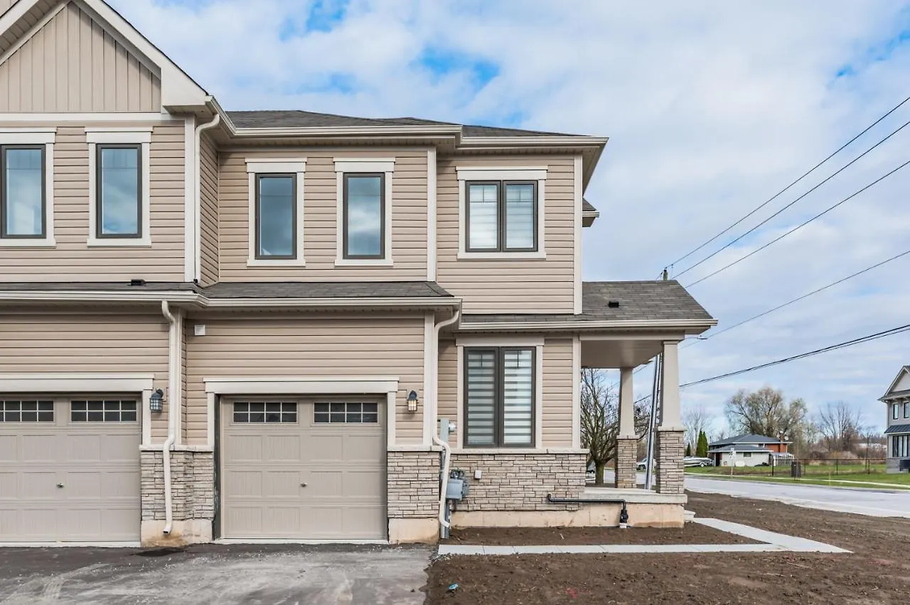 Luxury Townhouse Close To Fairview Casino In Niagara Falls Villa 0*,